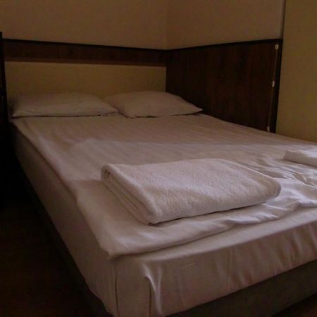 Budget Hotel Thorbecke Амстердам Стая снимка